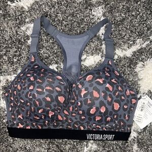 NWT Victoria’s Secret VSX Women’s Gray and Pink Leopard Print Sports Bra